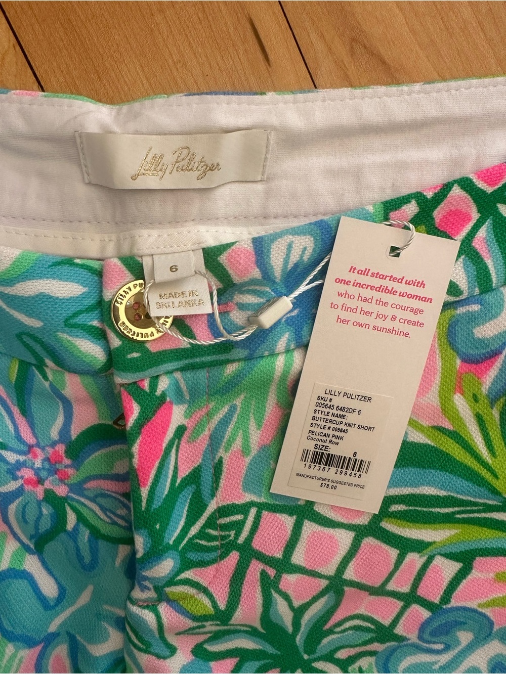 NWT Lilly Pulitzer Buttercup knit short- size 6 - Picture 3 of 4